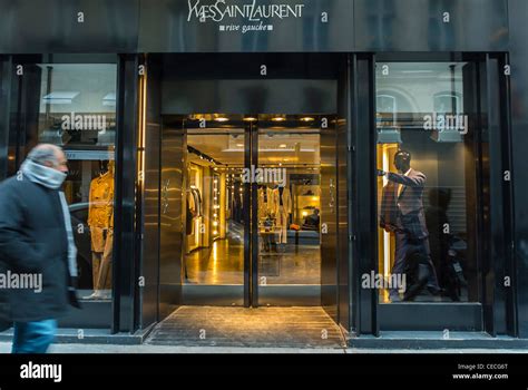 boutique yves saint laurent france|yves st laurent site officiel.